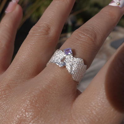 Rhodium Classics – Sleek Twisted Rhodium Plated Band Ring